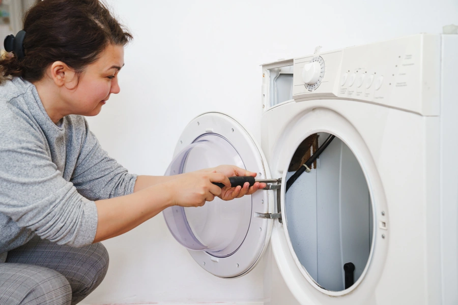 How To Repair A Leaking Washing Machine in Angus, ON